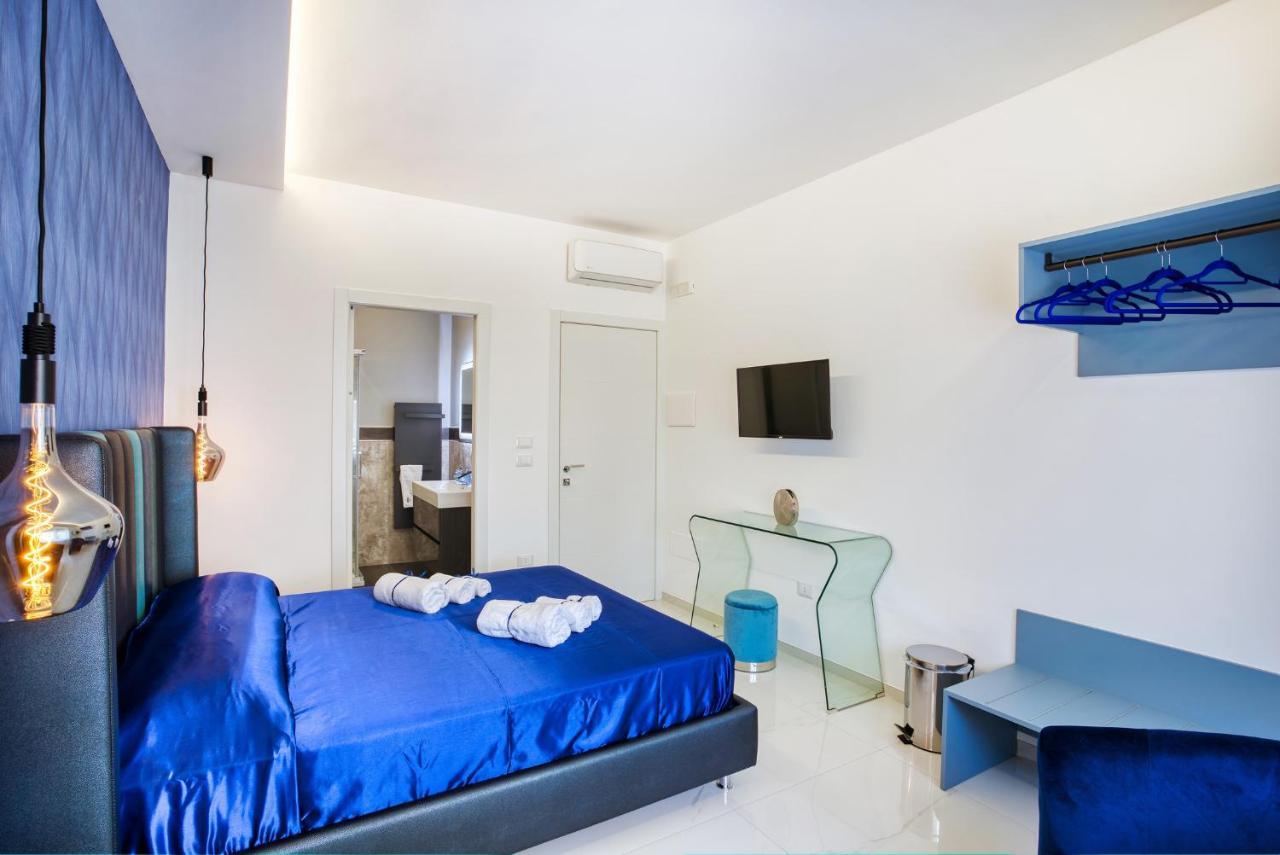 Distinto Suite & Rooms Lecce Exteriér fotografie