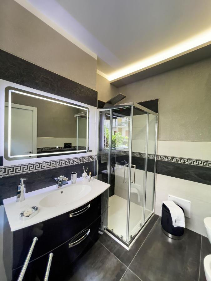 Distinto Suite & Rooms Lecce Exteriér fotografie
