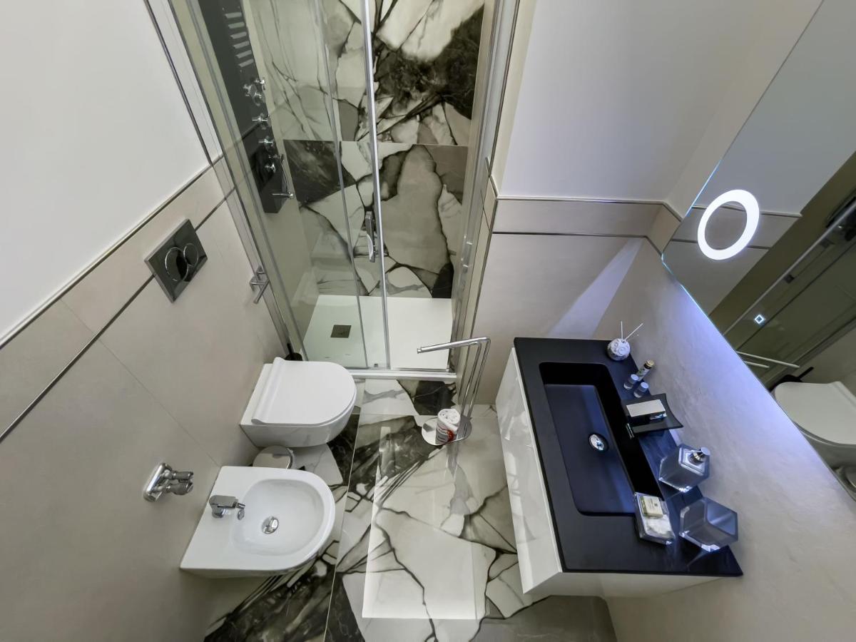 Distinto Suite & Rooms Lecce Exteriér fotografie