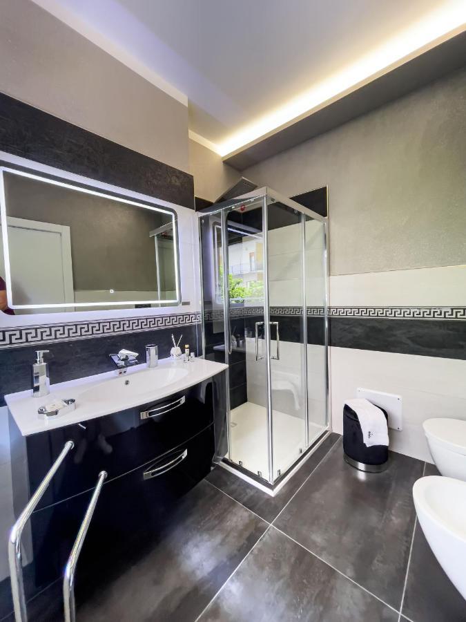 Distinto Suite & Rooms Lecce Exteriér fotografie