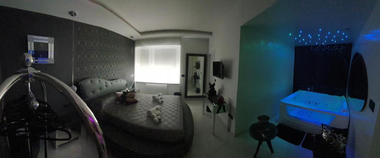 Distinto Suite & Rooms Lecce Exteriér fotografie